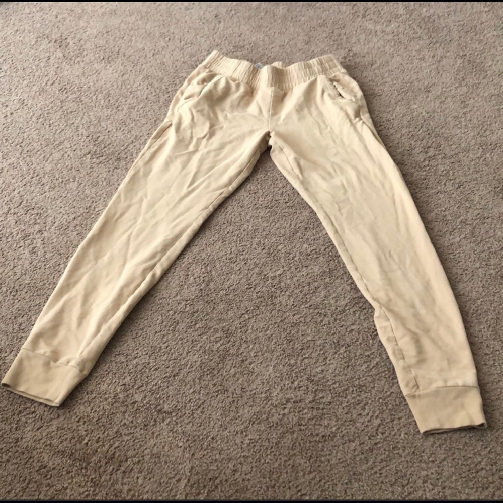 ALO yoga super soft jogger tan M